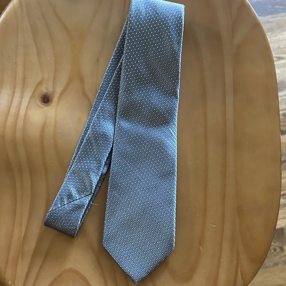 Calvin Klein Light Gray Tie with Micro Dot Pattern